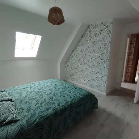 Casa de Férias Jolie Maison Au Calme Et Proche Avec En Option Saint-Germain-le-Gaillard