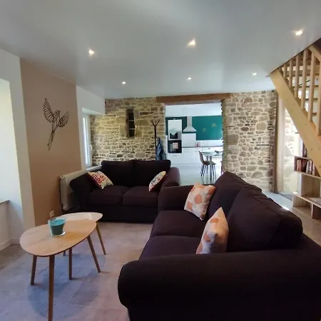 Jolie Maison Au Calme Et Proche Avec En Option Holiday home *