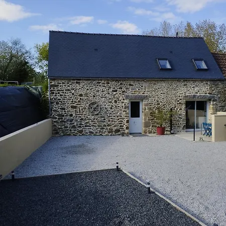 Casa de Férias Jolie Maison Au Calme Et Proche Avec En Option *