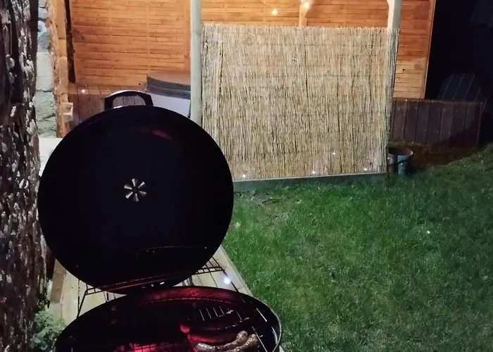 Jolie Maison Au Calme Et Proche Avec En Option